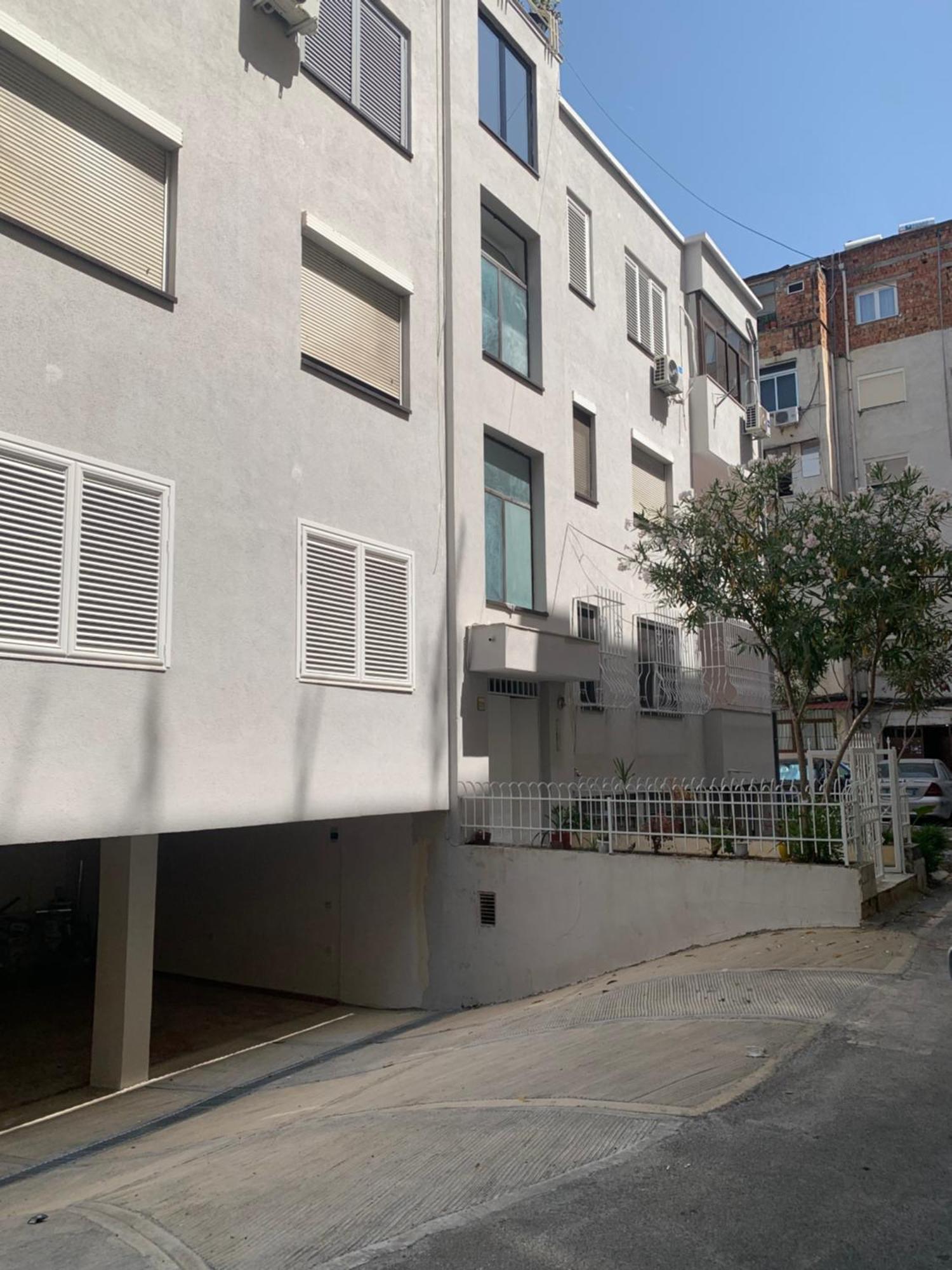 Nazari Apartment 1 Tirana Exteriör bild